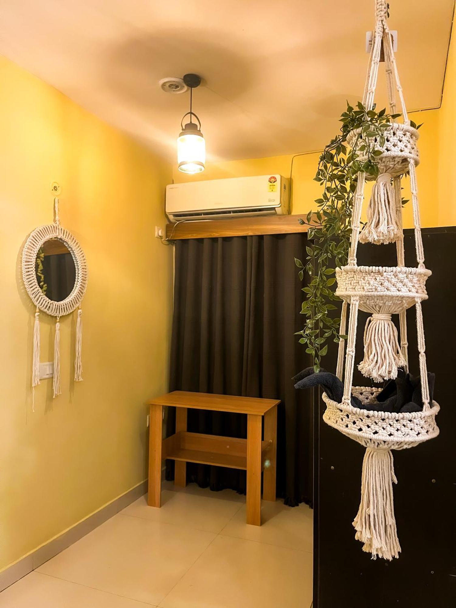 Atharva'S Homestay By Goaround Homes - Nehru Enclave Metro, South Delhi Nova Deli Exterior foto
