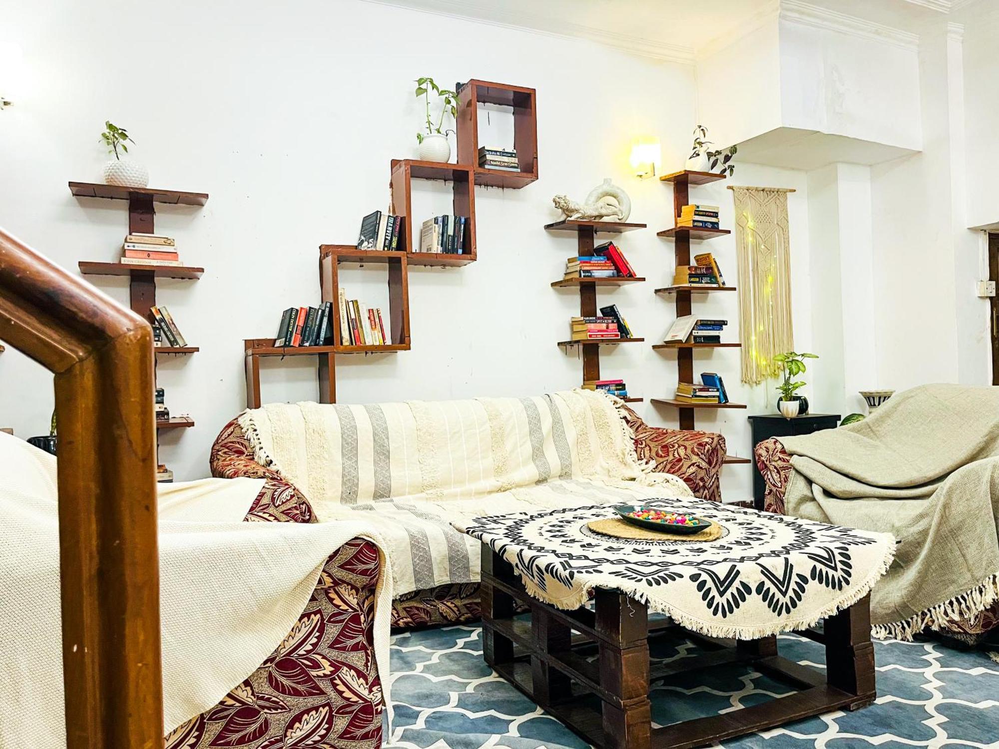 Atharva'S Homestay By Goaround Homes - Nehru Enclave Metro, South Delhi Nova Deli Exterior foto