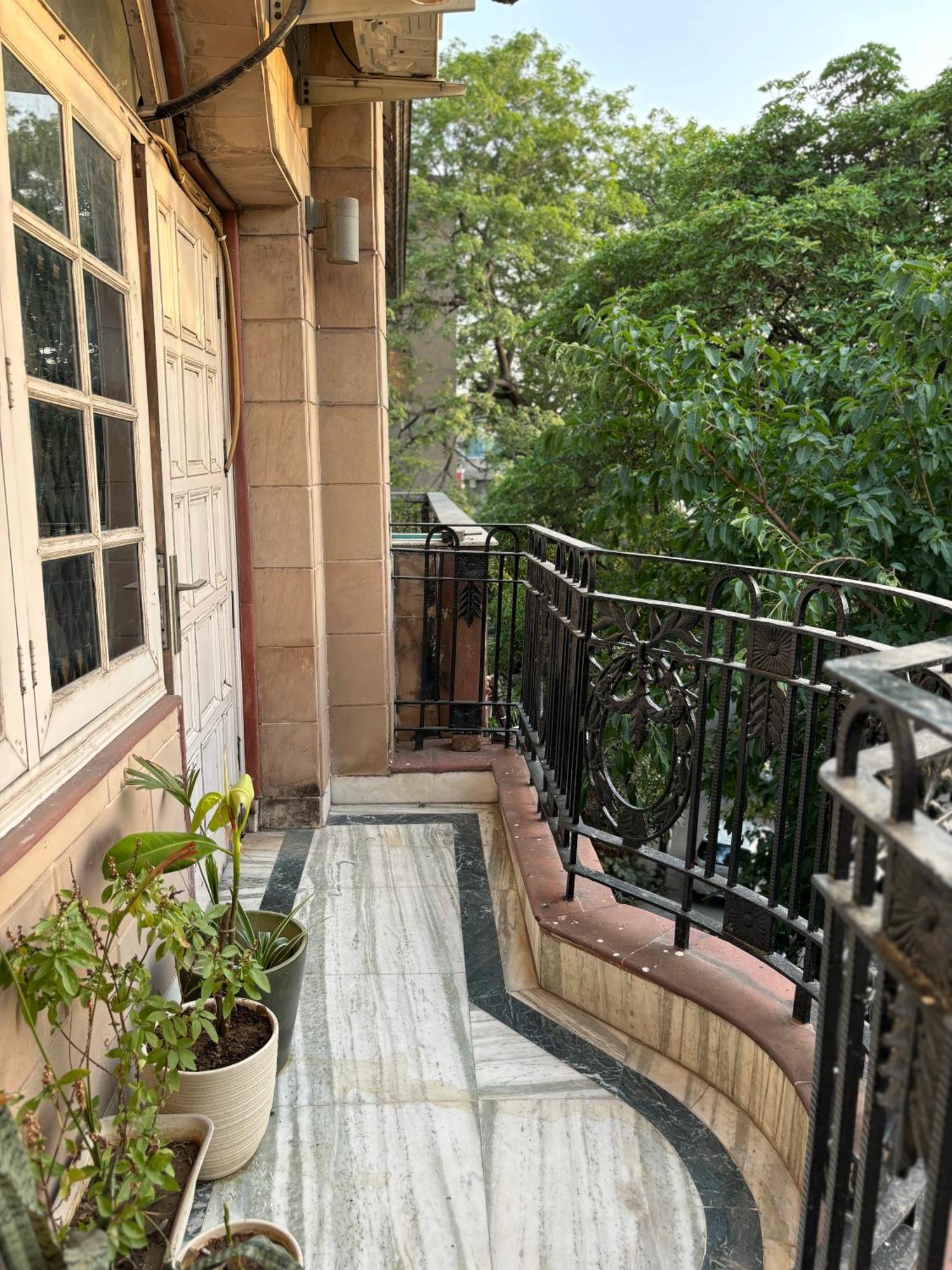Atharva'S Homestay By Goaround Homes - Nehru Enclave Metro, South Delhi Nova Deli Exterior foto